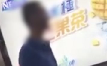 内地老师带学生在香港地铁随地大便 遭怒斥