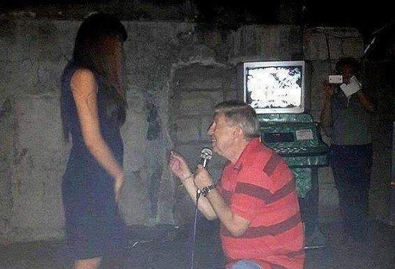 他是全英国结过最多次婚的男人 他是全英国结过最多次婚的男人