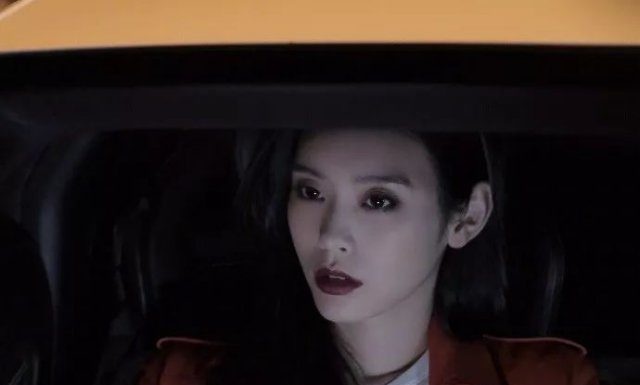 继维密第一摔,是谁剥夺奚梦瑶做演员的权利