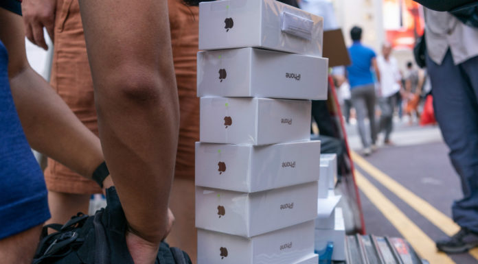 中国留学生用假 iPhone 骗了苹果 600 万,背后是几十亿的售后灰色产业链