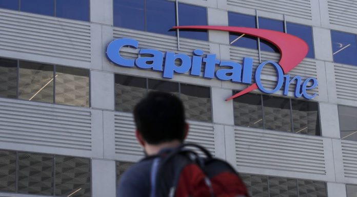 美国银行数据大规模泄露波及上亿人 嫌犯被逮捕