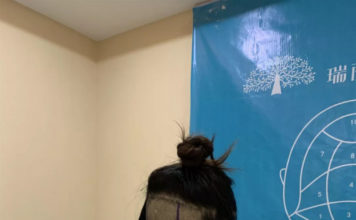 抑郁症不能植发？90 后美女被剃成秃子后才被告知不能植