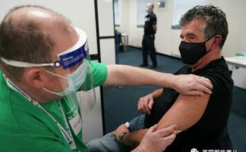 操碎了心!女王罕见再次发声: 你们快打疫苗,不疼!