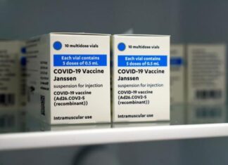 美国疫苗又闹出人命！比利时妇女因副作用死亡，政府紧急叫停接种
