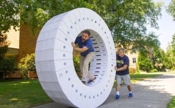 苹果的产品可能让你失望,但苹果产品的包装,永不让你失望