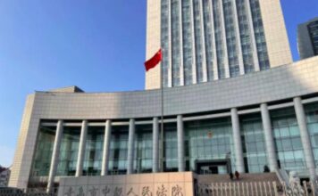 刘鑫承认曾给江歌妈妈发“阖家欢乐”：希望她真的快乐一点，我用词不当