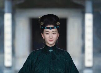 李小冉老十岁,蒋勤勤被“祸害”,于正跟美女有仇? 李小冉老十岁,蒋勤勤被“祸害”,于正跟美女有仇?