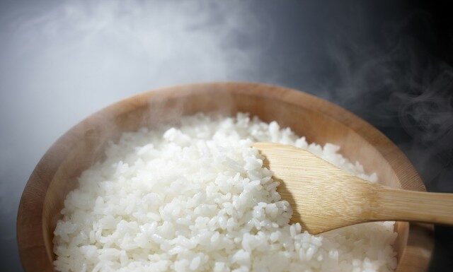 50 岁以后,多吃碳水能降低死亡率!还有一个特别提醒:别用勺子吃饭……