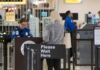 没有 REAL ID 或合格证件怎么飞?TSA 新规下先别把问题留到机场 TSA 机场安检柜台核验旅客身份证件