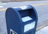 美国街头蓝色 USPS 邮筒