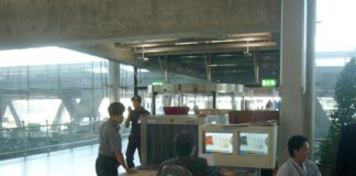 机场行李安检与托运行李检查场景