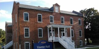 弗吉尼亚州立大学 Vawter Hall 教学楼实景提醒关注校园安全