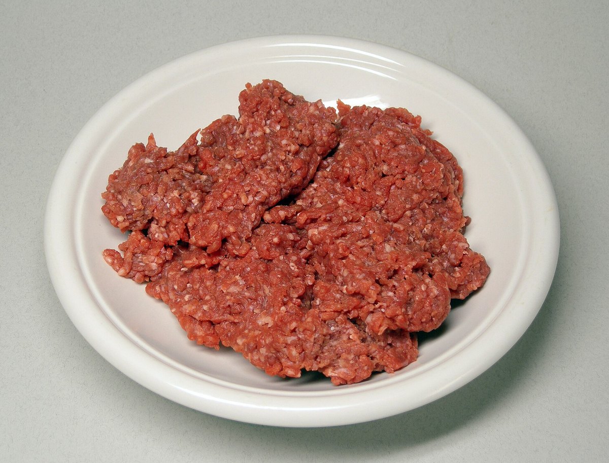 生碎牛肉特写,美国牛肉价格持续上涨引发关注
