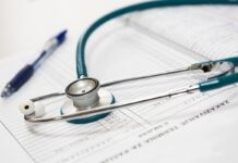 FDA通报American Regent肾上腺素注射液召回 Pexels医疗就诊示意(非召回批次实拍)
