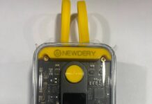 CPSC召回NEWDERY充电宝起火爆炸风险 CPSC召回页产品图:NEWDERY ZHX-PB22黑色充电宝配黄色线缆
