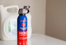 CPSC召回Prepared Hero灭火喷雾罐存在火灾烧伤风险 CPSC召回页产品图:Prepared Hero Fire Spray灭火喷雾罐