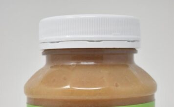 FDA通报Wholesome Pantry有机苹果酱展青霉素超标召回 FDA召回页产品图:Wholesome Pantry有机无糖苹果酱23盎司透明塑料罐