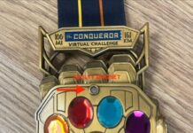 CPSC召回The Conqueror复仇者无限手套奖牌因磁铁脱落 CPSC召回通告中的Avengers Infinity Gauntlet奖牌产品图