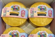 CPSC召回LLK Mochi Malrang神秘饺子玩具水珠误吞风险 CPSC召回页产品图:Mochi Malrang神秘饺子玩具与竹蒸笼形包装